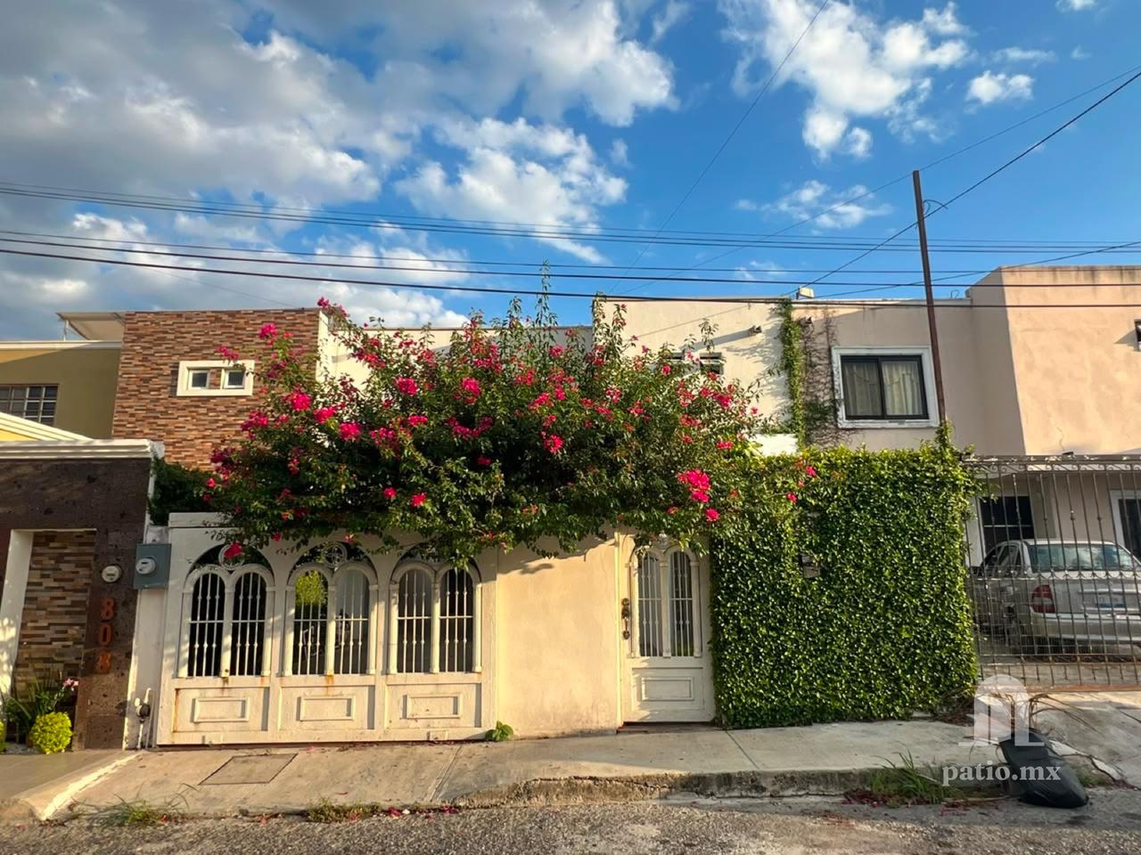 Fracc. Almendros Casa en venta!!!