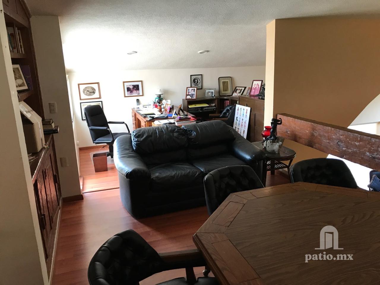 Frente al Club Campestre — casa de un nivel con doble altura, mezzanine y jardín — foto 9