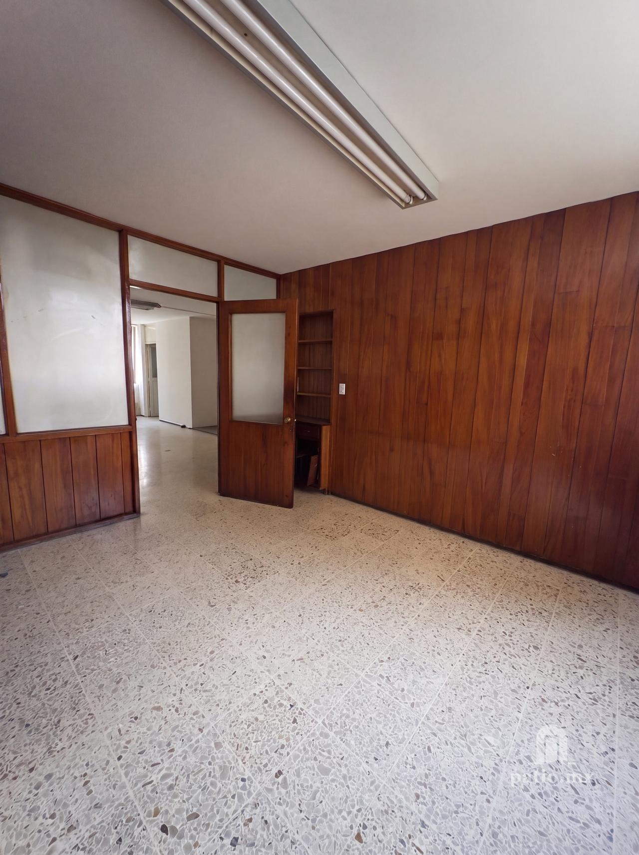 Planta alta de oficinas en el centro, con entrada propia — foto 6