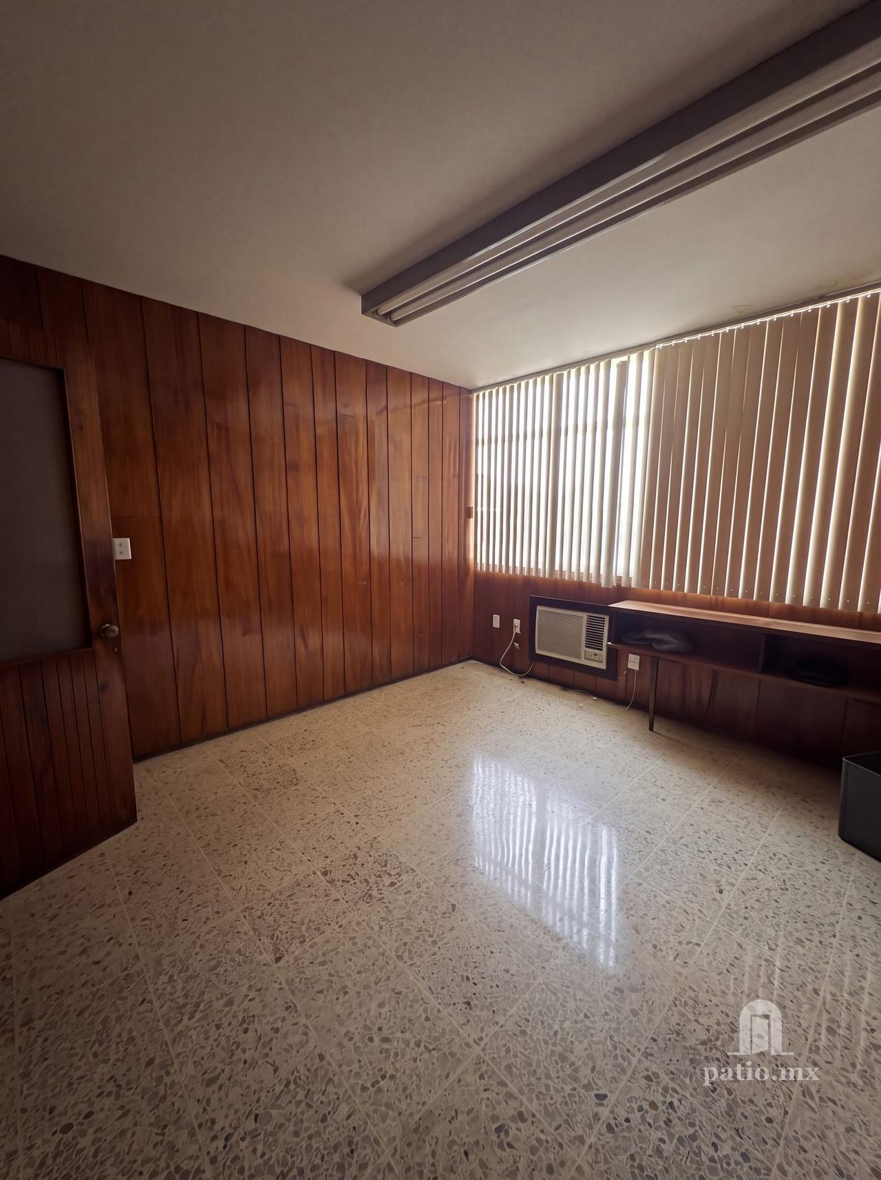 Planta alta de oficinas en el centro, con entrada propia — foto 8