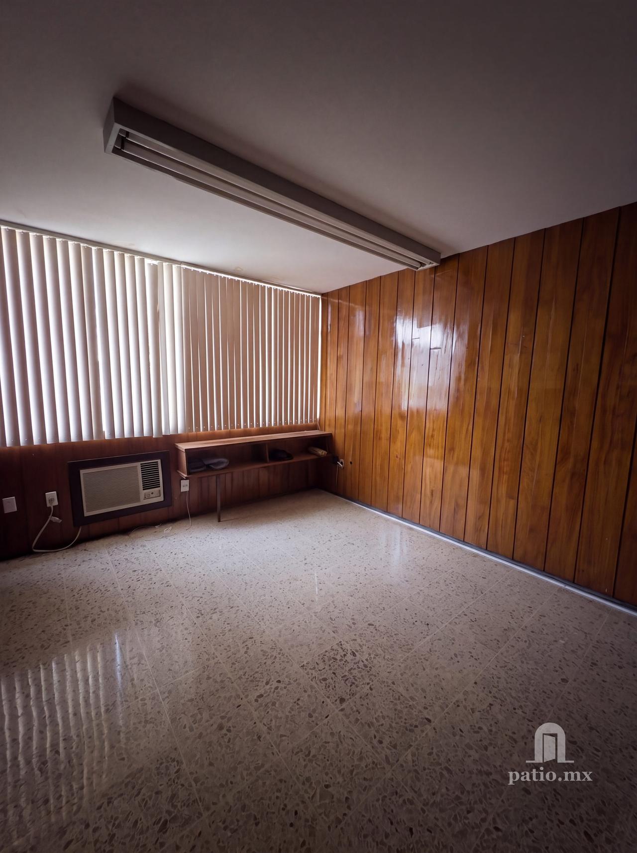 Planta alta de oficinas en el centro, con entrada propia — foto 9