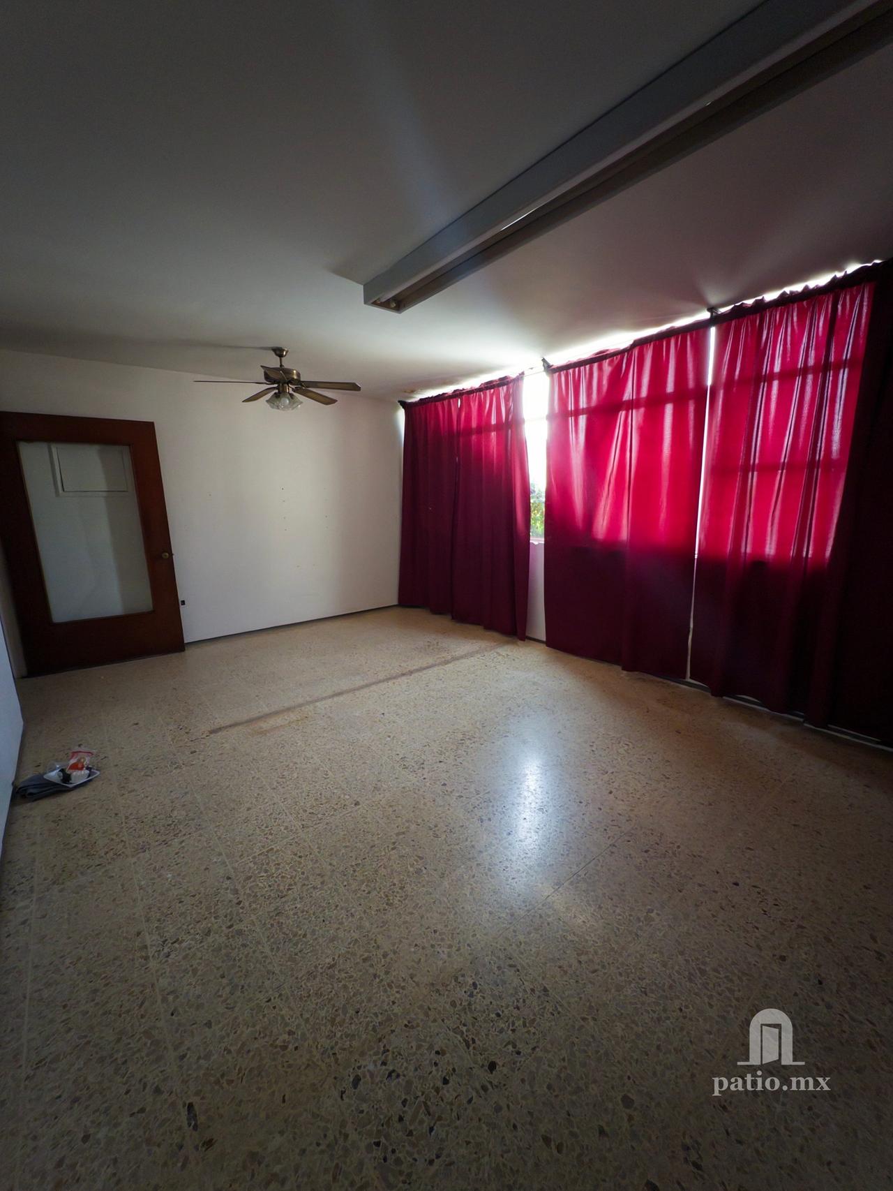 Planta alta de oficinas en el centro, con entrada propia — foto 11