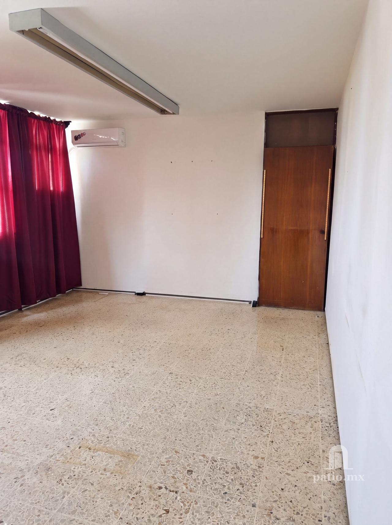 Planta alta de oficinas en el centro, con entrada propia — foto 12