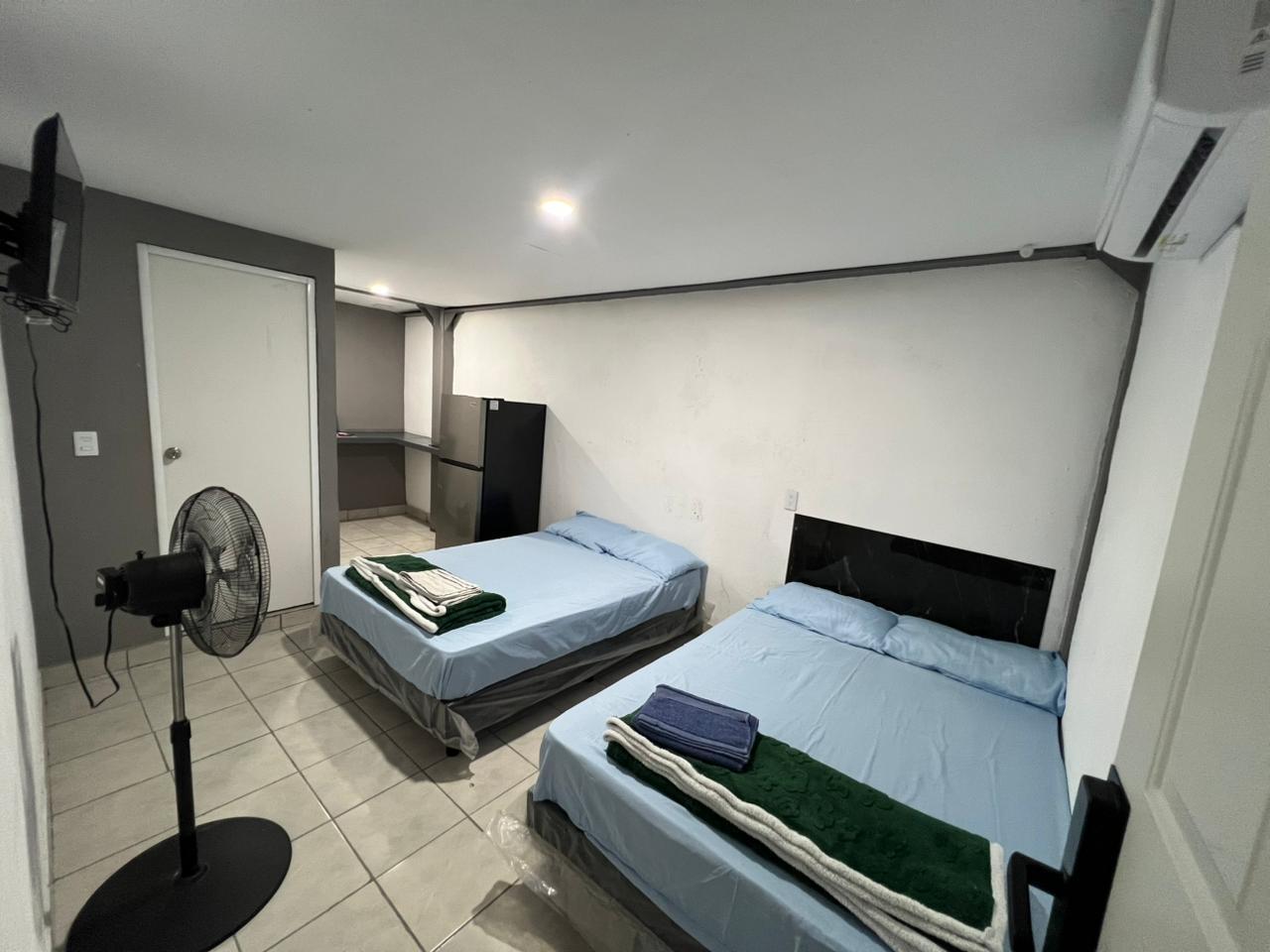Habitación doble en renta — Hospedaje Flores Magón (Habitación doble), Flores Magón 1274, Cd. Victoria — foto 2