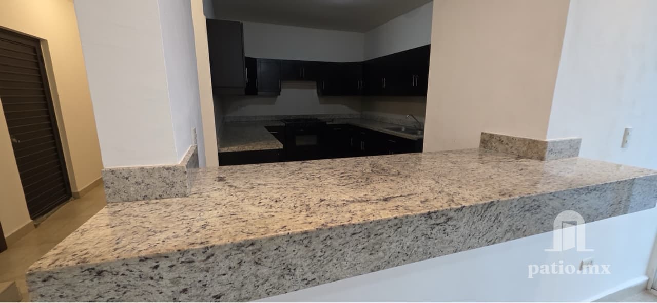 CASA EN FRACC LOS CRISTALES — foto 3