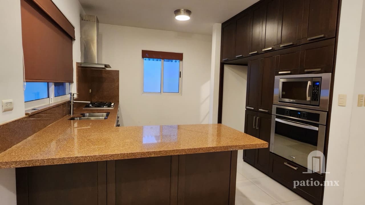 CASA EN FRACC LA SALLE — foto 6